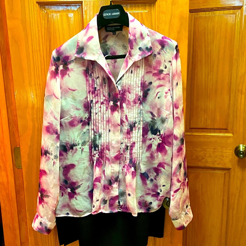 Jones New York Pink and Purple Floral Pleated-Front Button Down Shirt